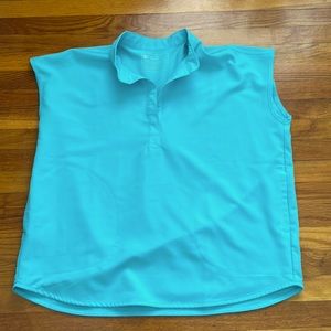 Figs Raphaela oversized scrub top. Size M. Neon blue color. HAS FLAW
